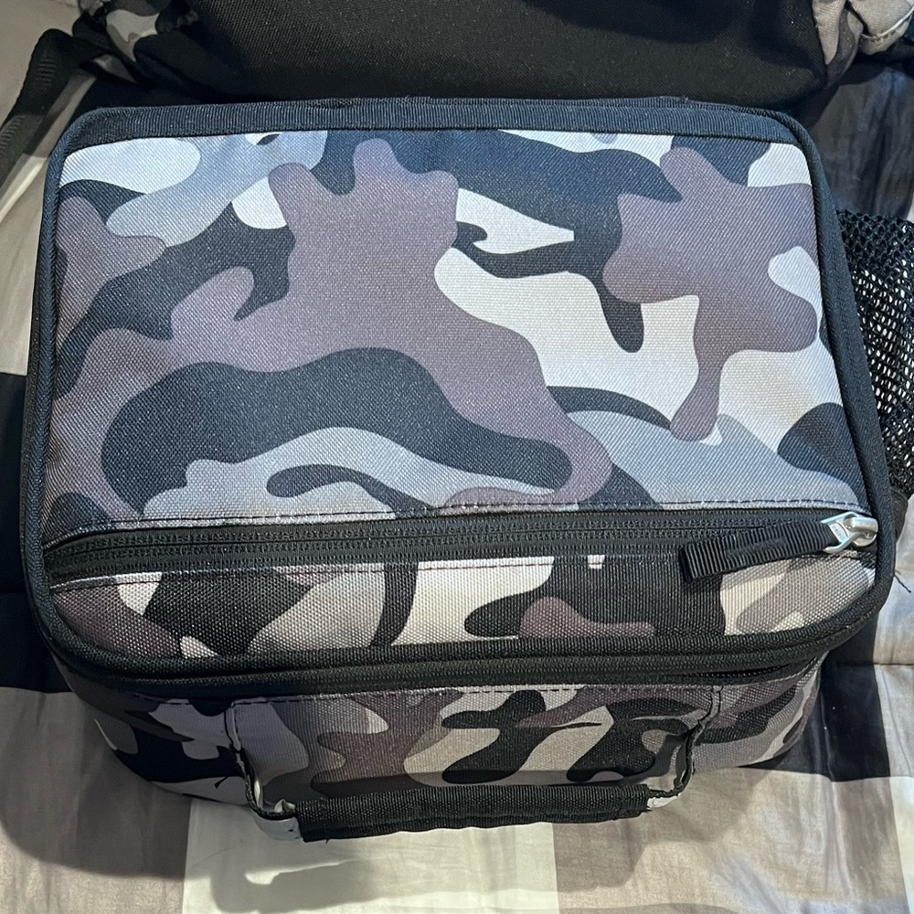 Pottery Barn kid’s lunch bag